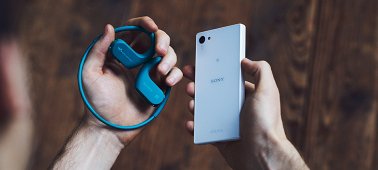 SONY WATERPROOF AND DUSTPROOF WALKMAN WITH BLUETOOTH WIRELES